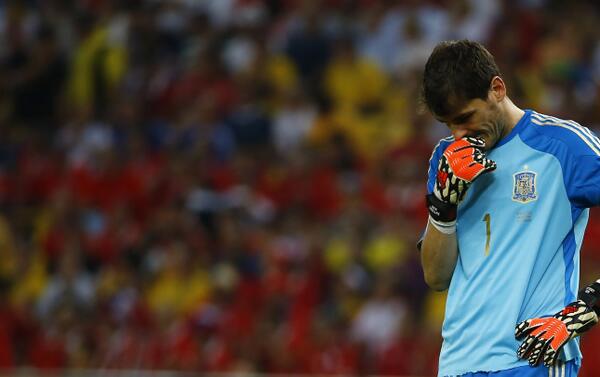 Casillas muestra su desconsuelo Foto: Twitter