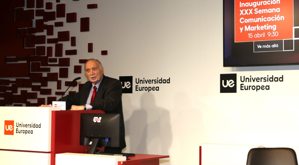 Foto del discurso de Méndez Leite-Foto de Shayndell Roncal