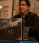 El director de cine, Paul Urkijo, presenta el libro de arte conceptual de su película “Irati”