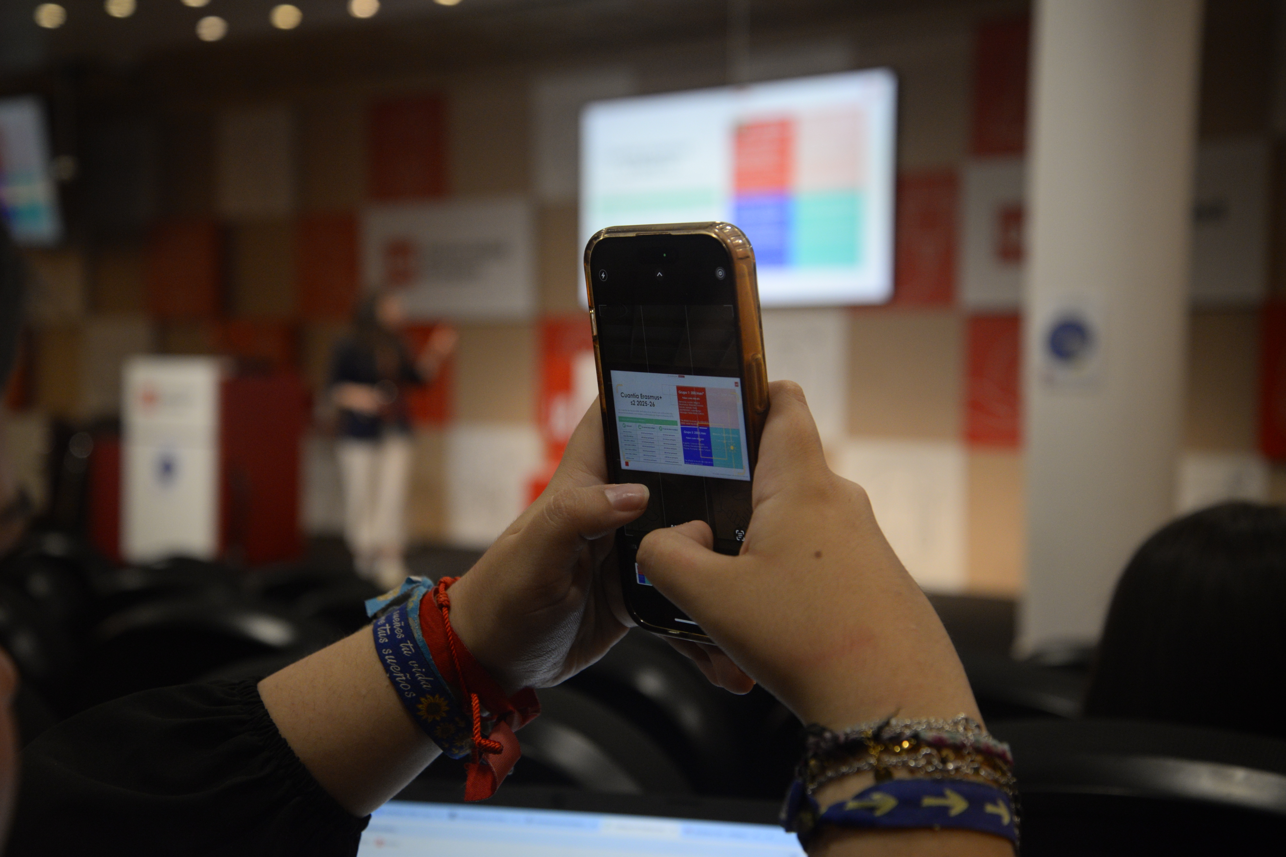 Charla informativa sobre el Erasmus | Foto hecha por Micaela Castaño