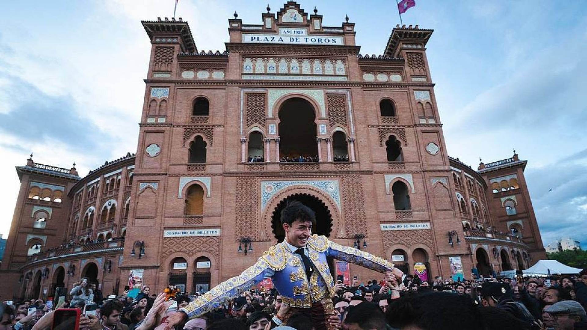 Alejandro Chicharro: «Por mi comunión pedí una vaca brava»