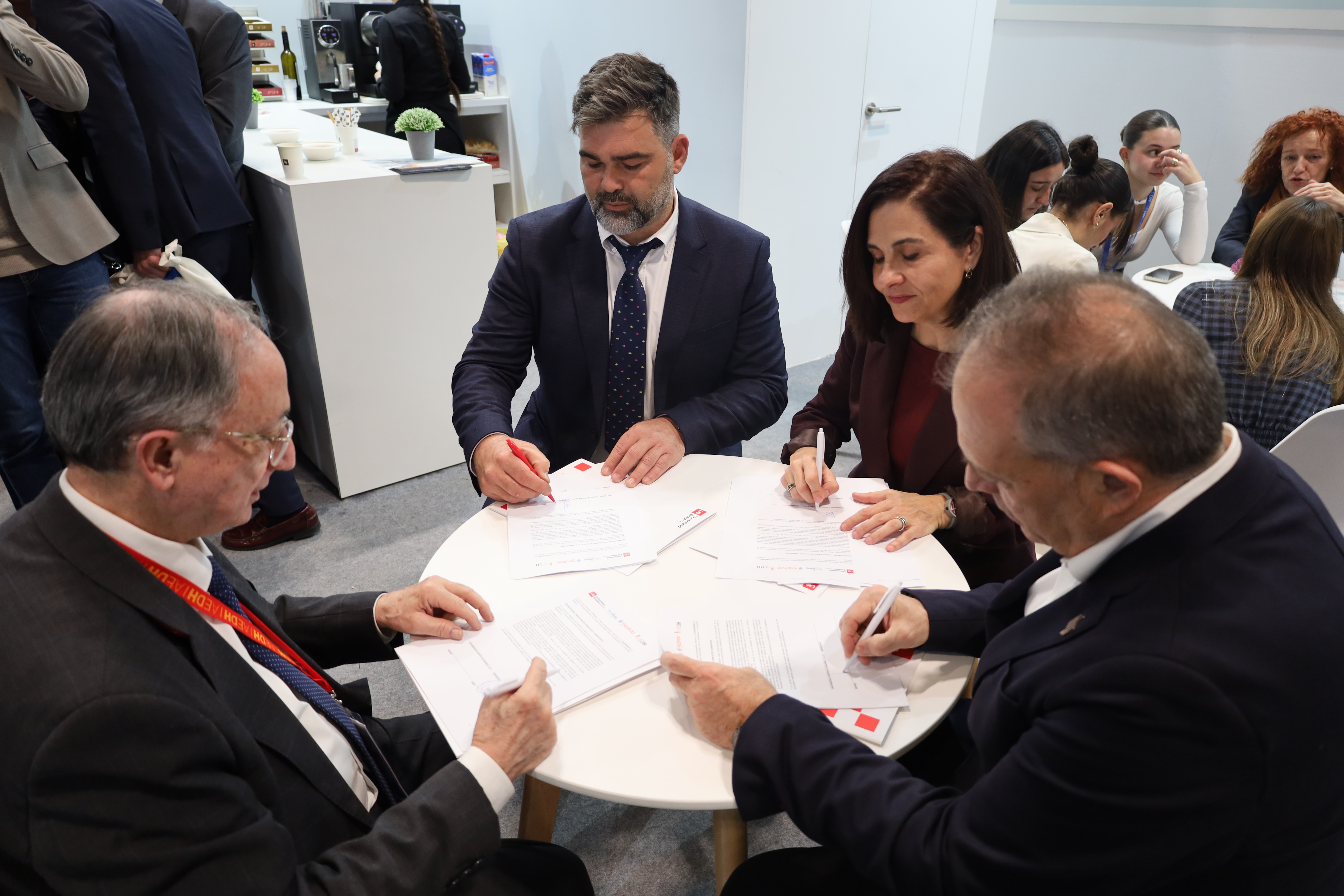 La Universidad Europea de Madrid presenta la Cátedra Tornare | MarSenses–Fundación AEDH–Septeo  en FITUR 2026